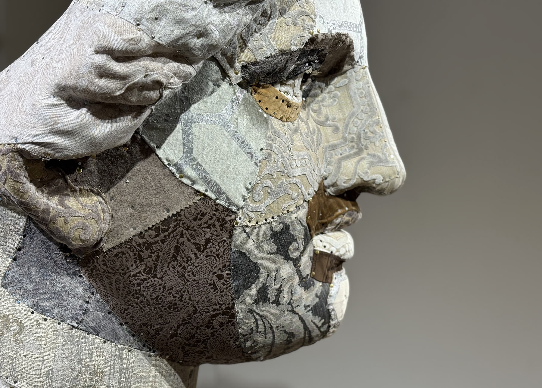 Apolka ERŐS: Attempt at interpretation – DEITY, 2026, nailed textile, mixed media